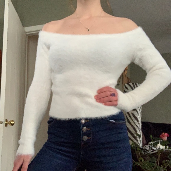 Fuzzy H&M off the shoulder sweater - Picture 2 of 6